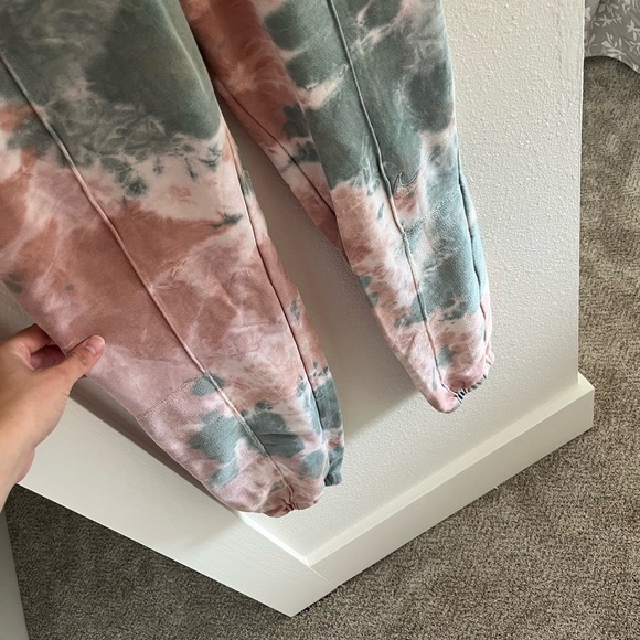 Nike Pink Jogger Pants - Picture 5 of 7